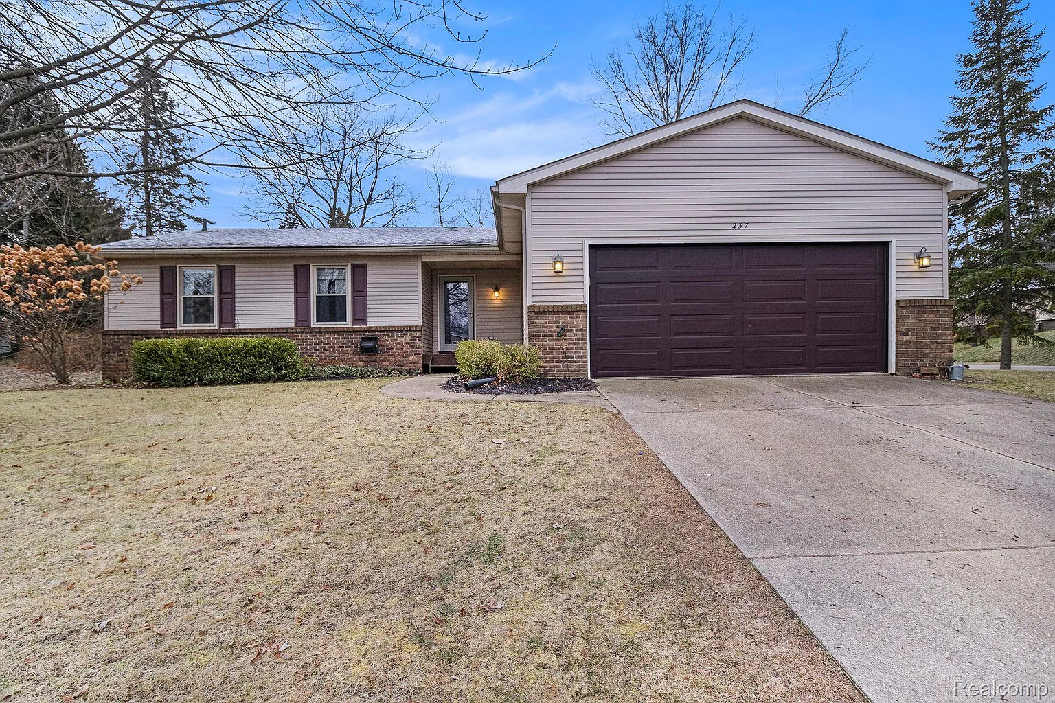 237 Buckhorn Dr photo 1