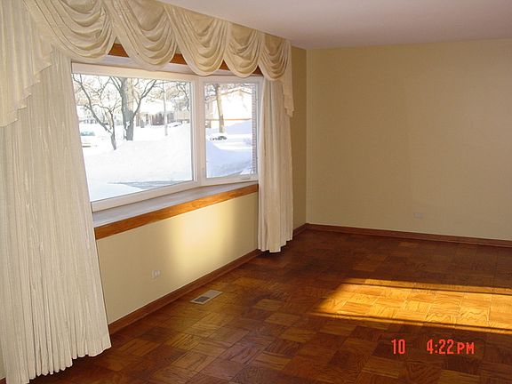 2nd image of 235 Grant St