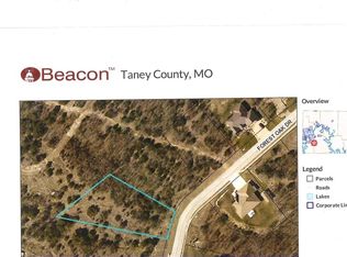 242 Forest Oak Dr, Hollister, MO 65672