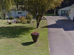 25213 Mary St, Taylor, MI