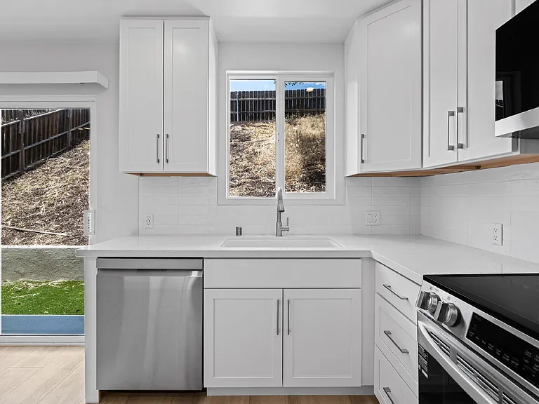 6256 E Lake Dr — Photo 12