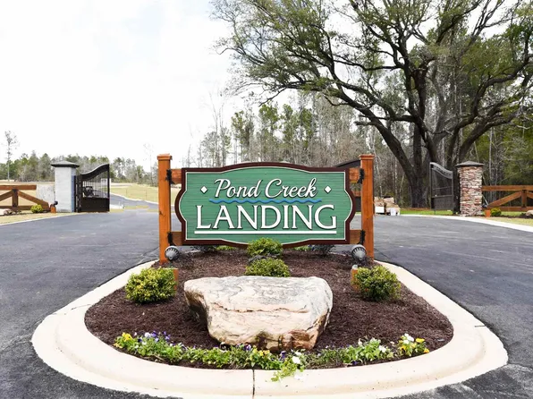 4 Creek Bluff Dr, Milton, FL 32571