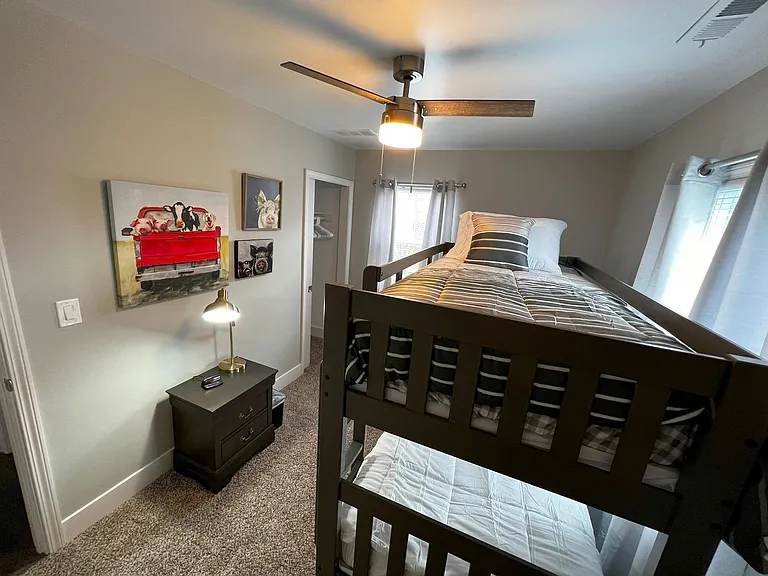 956 Olympia Dr — Photo 29