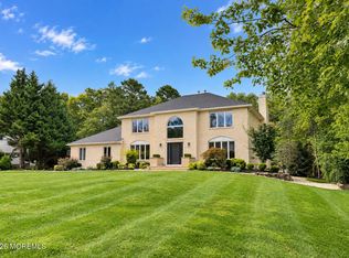 6 Quaker Hill Road, Jackson, NJ 08527