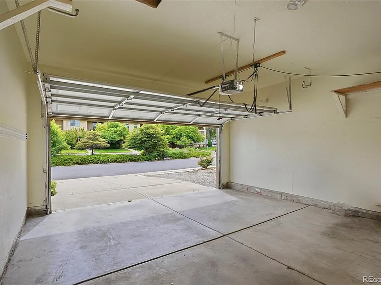 3501 S Ivanhoe St — Photo 32