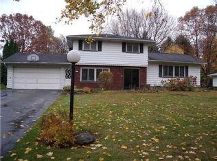 147 Bunker Hill Dr, Rochester, NY 14625