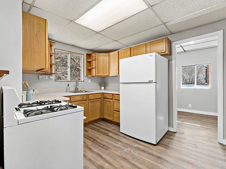 725 Mifflin Rd — Photo 3