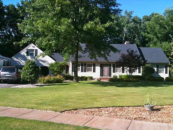 2nd image of 595 Torrance Dr