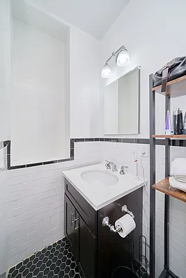 Rented by Living New York | media 11