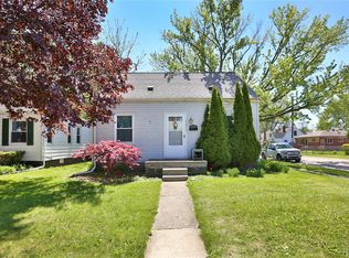 17204 Stephens Dr, Eastpointe, MI 48021