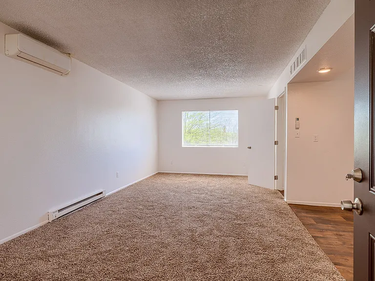 North Central (Stone and Prince), 2 story apartment complex with a/c! — Photo 8
