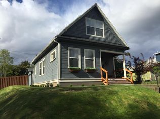 551 N Cook St, Portland, OR 97227