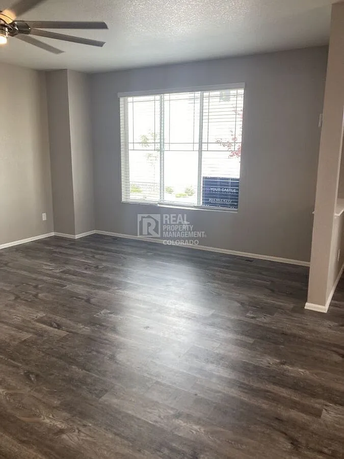 Beautiful Home in the Lincoln Creek Neighborhood of Parker — Photo 4