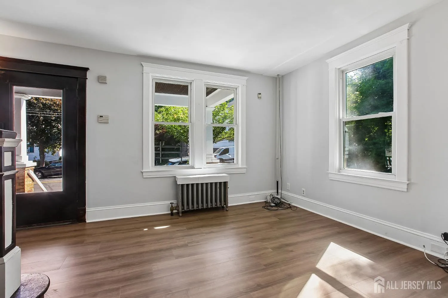 8 bed, 3.0 bath, $6,000 — Photo 3