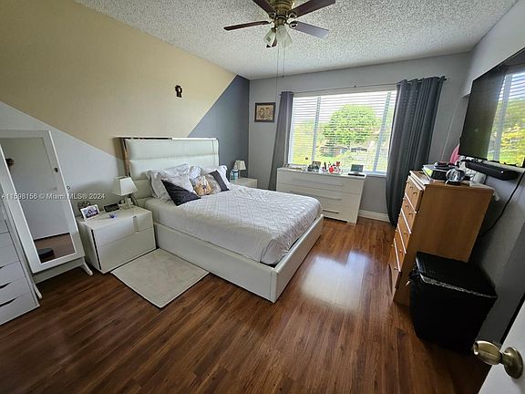 4th image of 8028 Sanibel Dr #8028