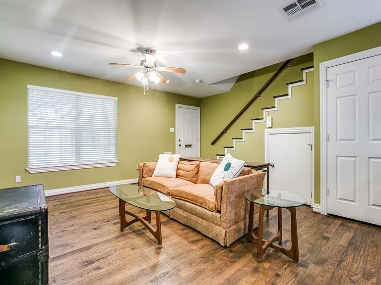 4734A Bradford Dr — Photo 7