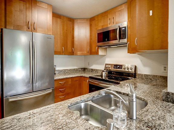 4th image of 21615 80th Ave W APT 208