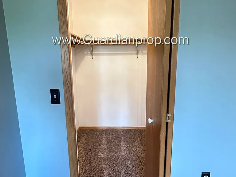 12802 Echo Ln — Photo 15