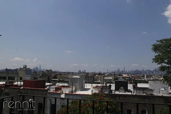 Rented by Rennit Inc. | media 42