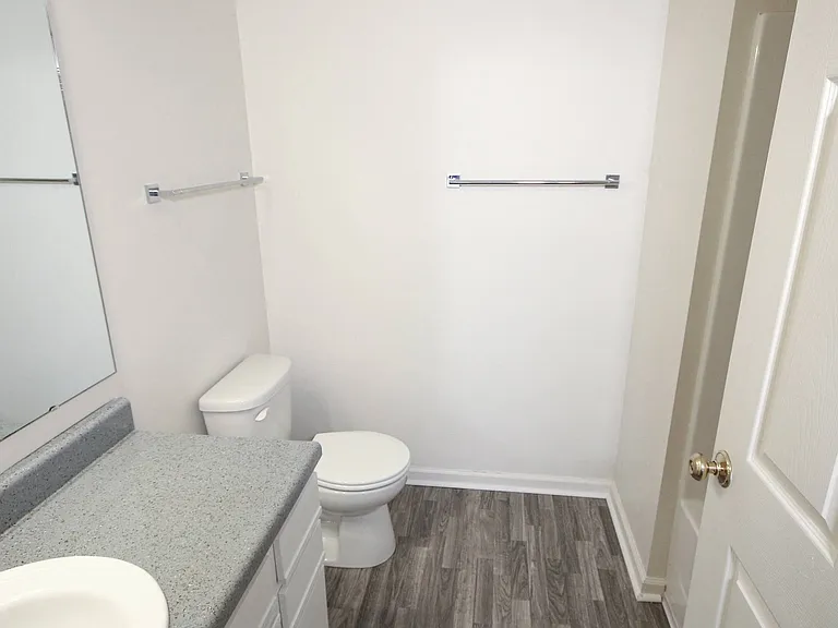 Embarq — Photo 10
