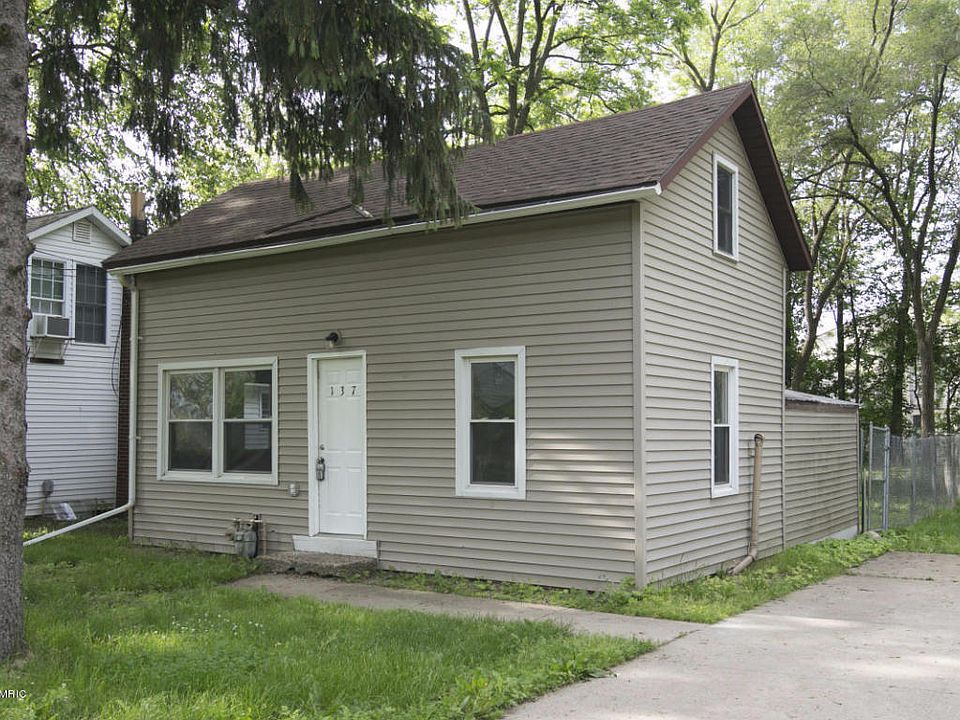 1st image of 137 W River St