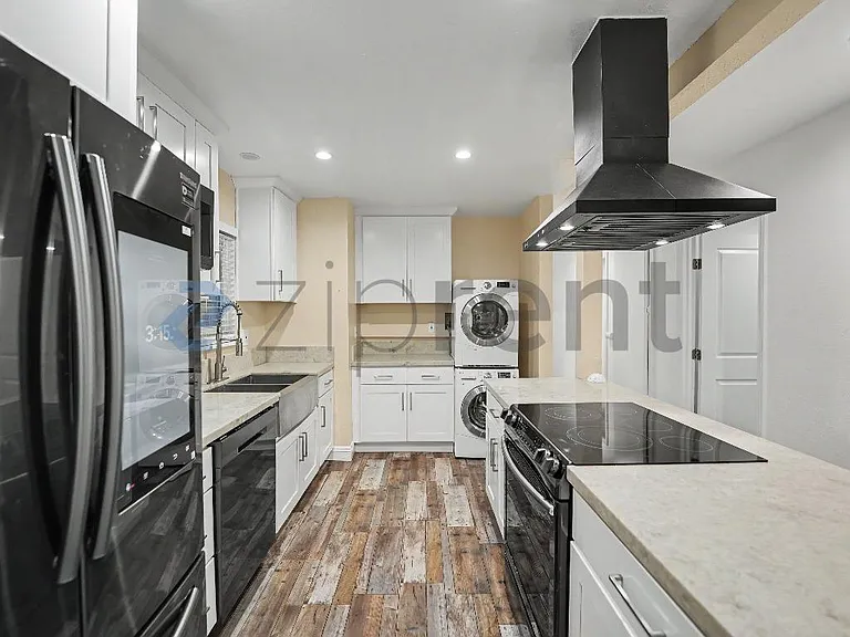 1231 W 87th St — Photo 9