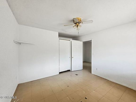 3rd image of 10247 Calcutta Dr