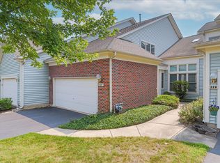 231 Parktrail Ct, Schaumburg, IL 60173