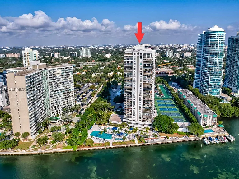 2333 Brickell Ave #305 — Photo 44