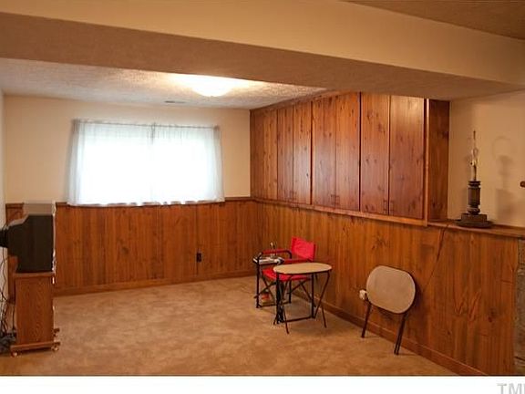 3rd image of 4705 Rollingwood Dr