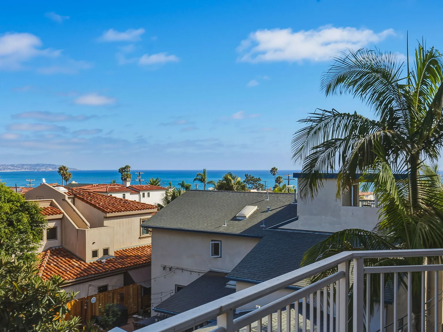 2 bed, 1353 sqft, $7,000 — Photo 4