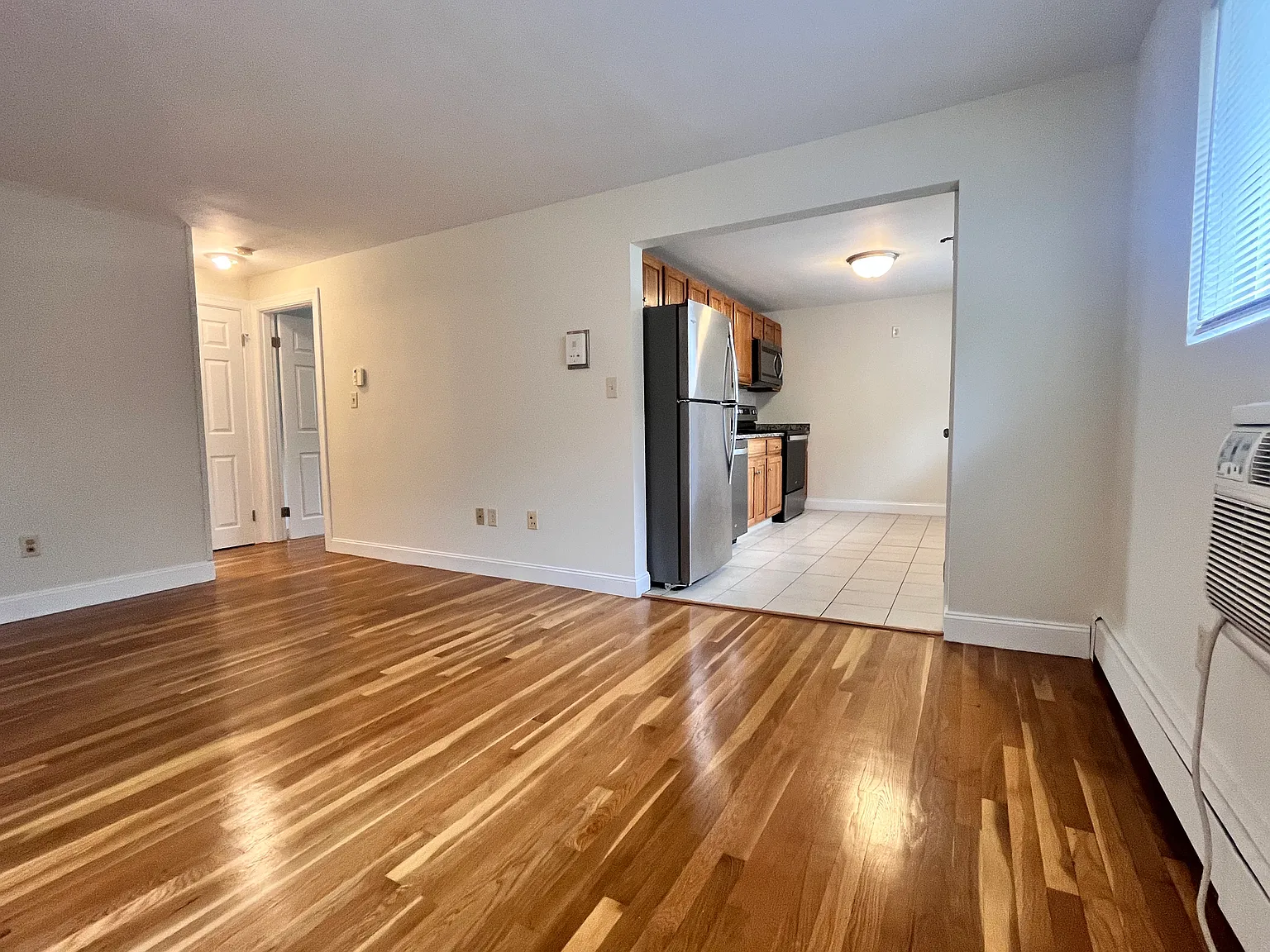 1 bed, 750 sqft, $1,950 — Photo 3