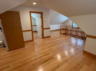 16 Jessamine St #A, West Hartford, CT 06119