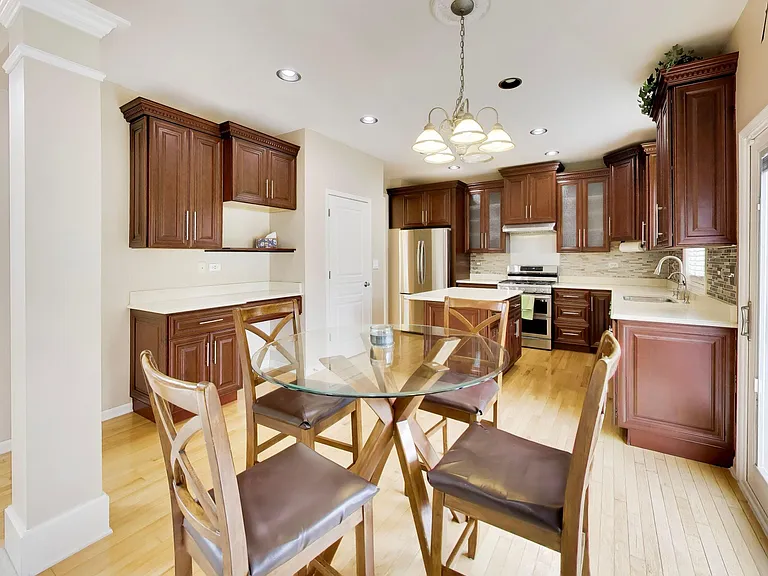 501 Tuscany Dr — Photo 13