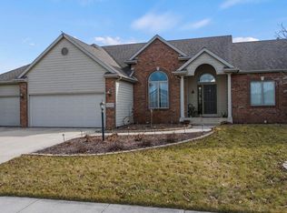 13625 Sandstone Ct, Fort Wayne, IN 46814