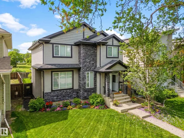 9330 83rd St NW, Edmonton, AB T6C 2Z7