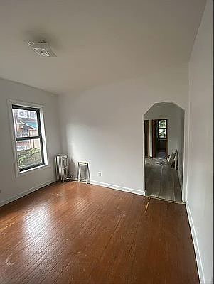 2nd image of 255 Bergen St #8