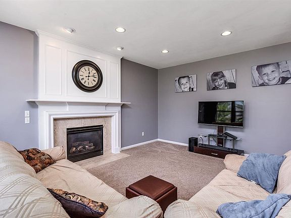 5th image of 56599 Hastings Dr