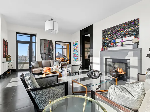 450 East 83rd Street PH1B image 3 of 16