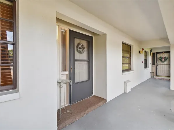 1601 43rd St N APT 133, Saint Petersburg, FL 33713