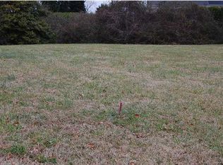 260 Stephenson Ave, Lookout Mountain, TN 37350