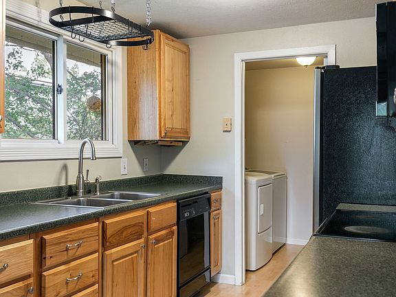 4th image of 3406 Avon Ct