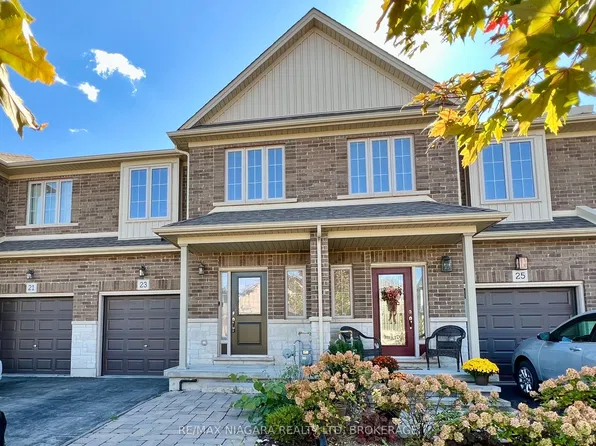 23 Fairgrounds Dr, Hamilton, ON L0R 1C0