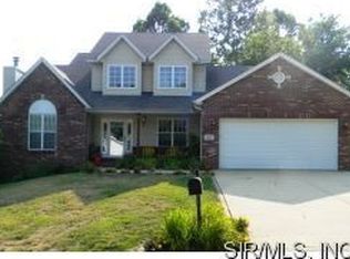 105 Oak Ridge Estates Dr, Glen Carbon, IL