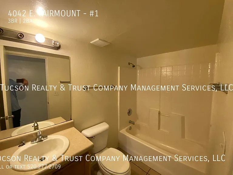 4042 E Fairmount St #1 — Photo 27