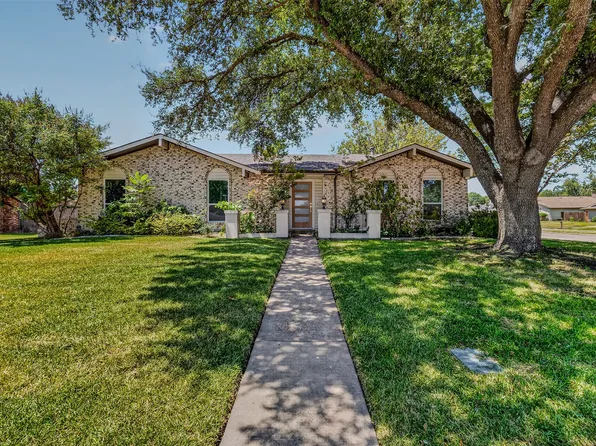 6 Collins Ct, Richardson, TX 75081