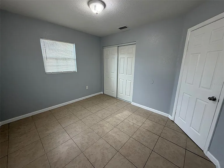 613 Carver Dr — Photo 5