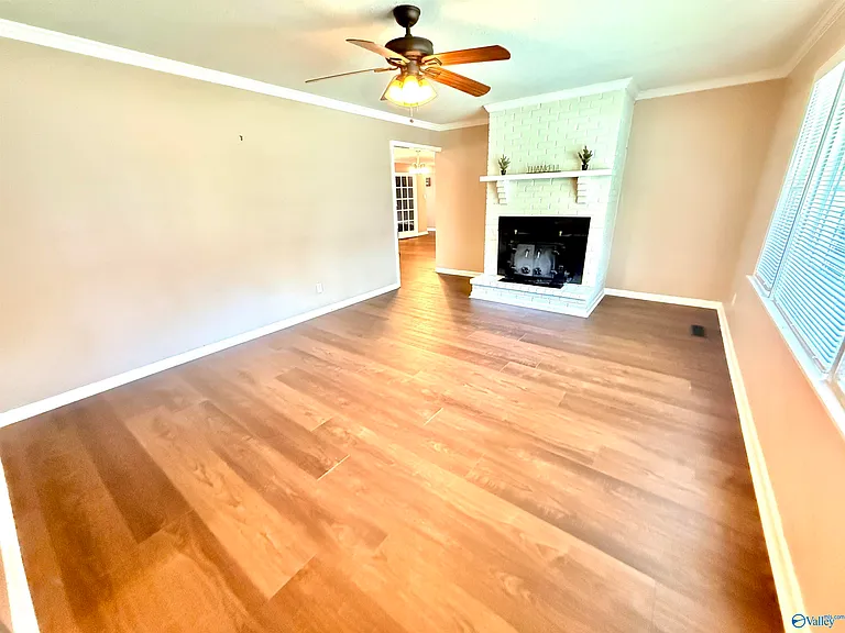 1711 Lydia Dr NW — Photo 4