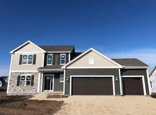 2246 N Meadow Ln, Grafton, WI 53024