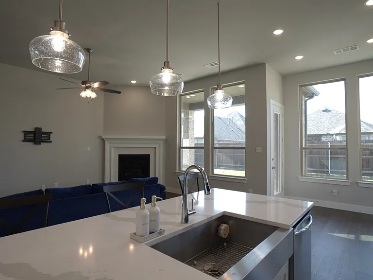 1833 Purtis Creek Dr — Photo 21